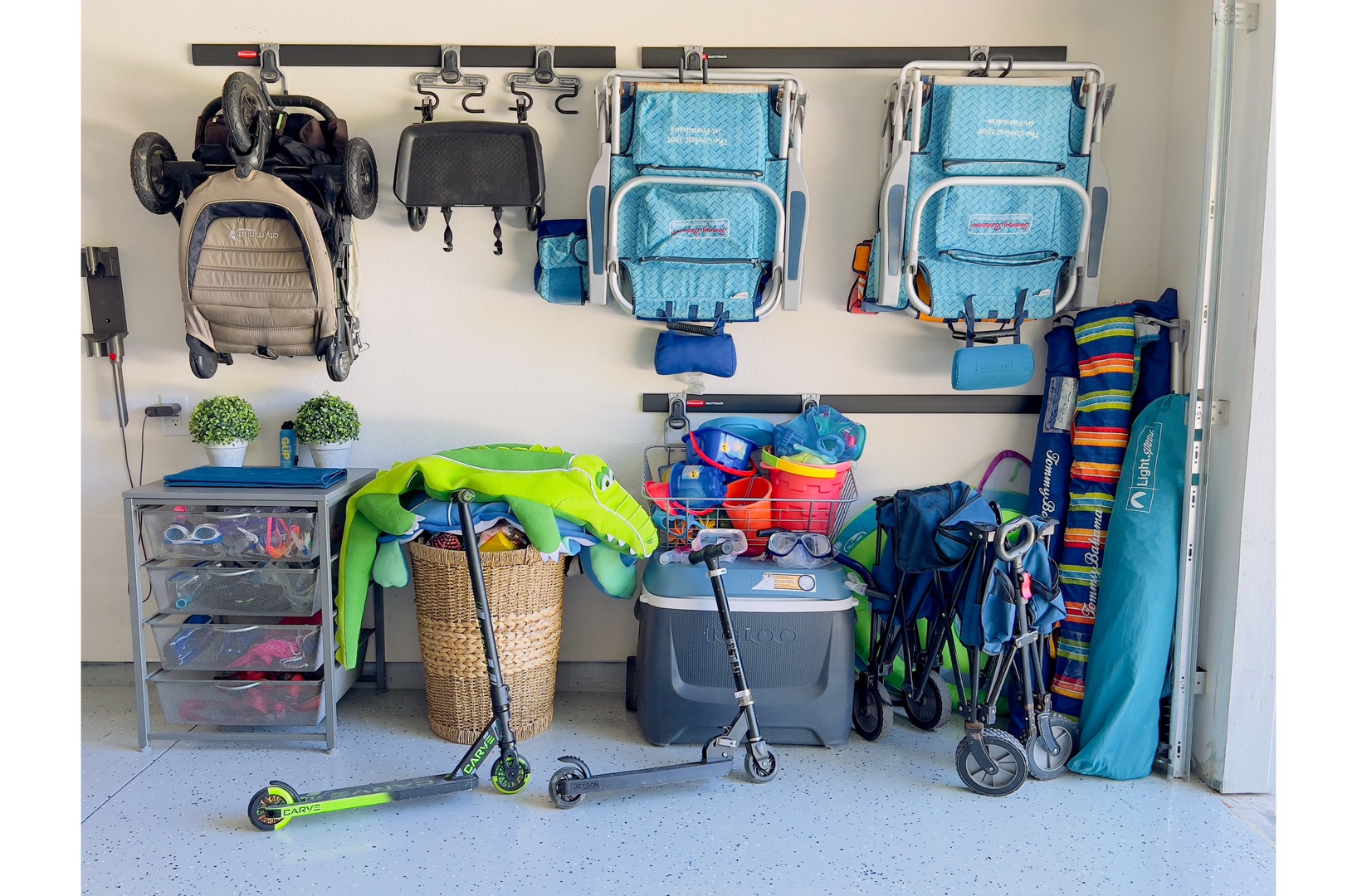 Kamuela Vacation Rentals, Kulalani at Mauna Lani 804 - Beach gear is stored in the garage for you to use