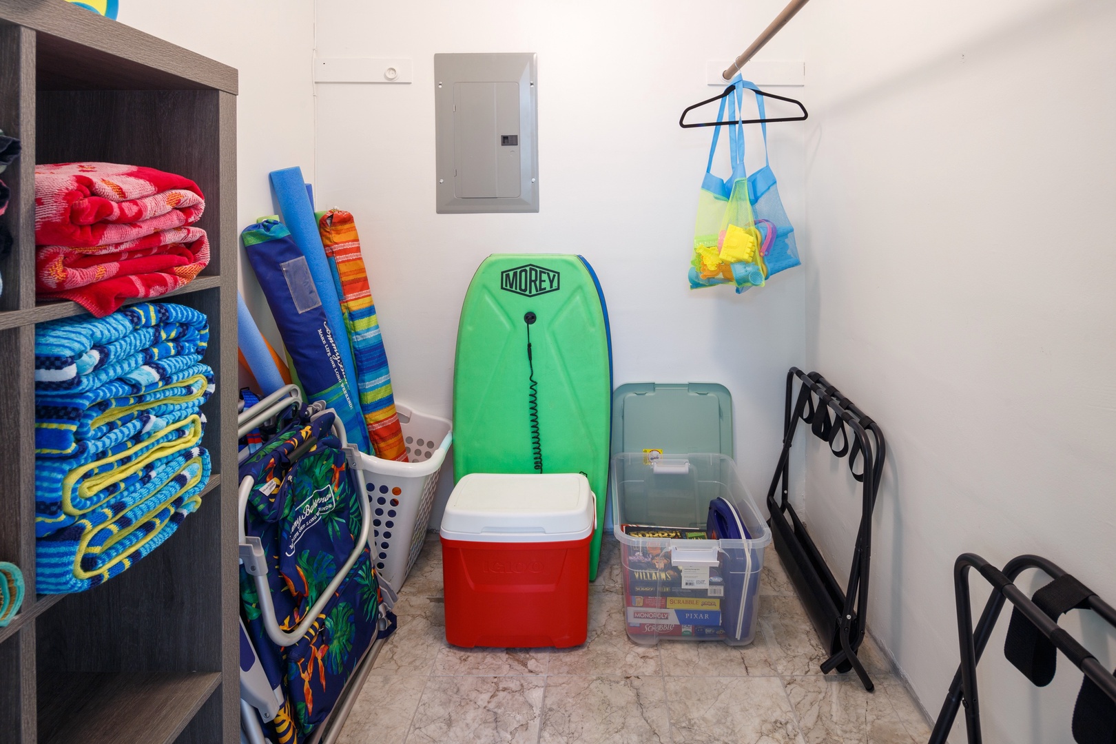 Kailua Kona Vacation Rentals, Keauhou Kai C301 - Boogie boards, cooler, and beach toys already packed by the door.