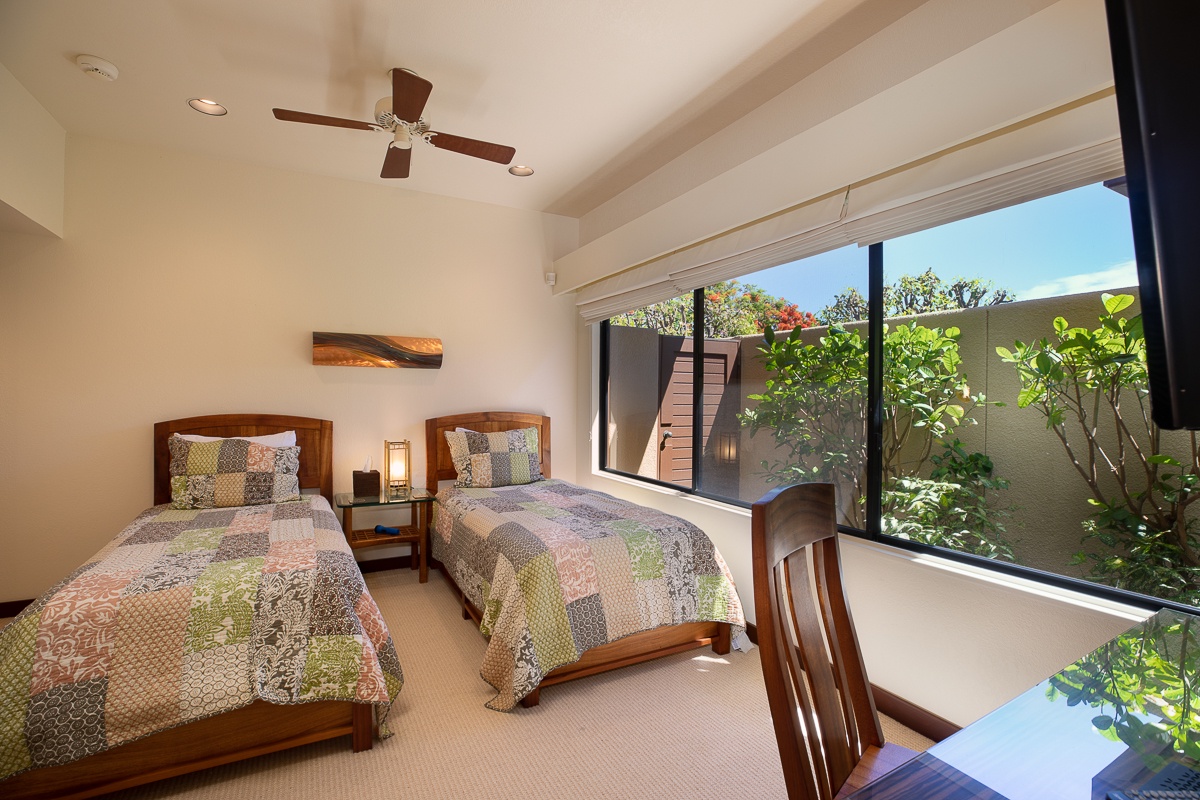 Kamuela Vacation Rentals, Mauna Kea Villas #13 - Third Bedroom with Garden View