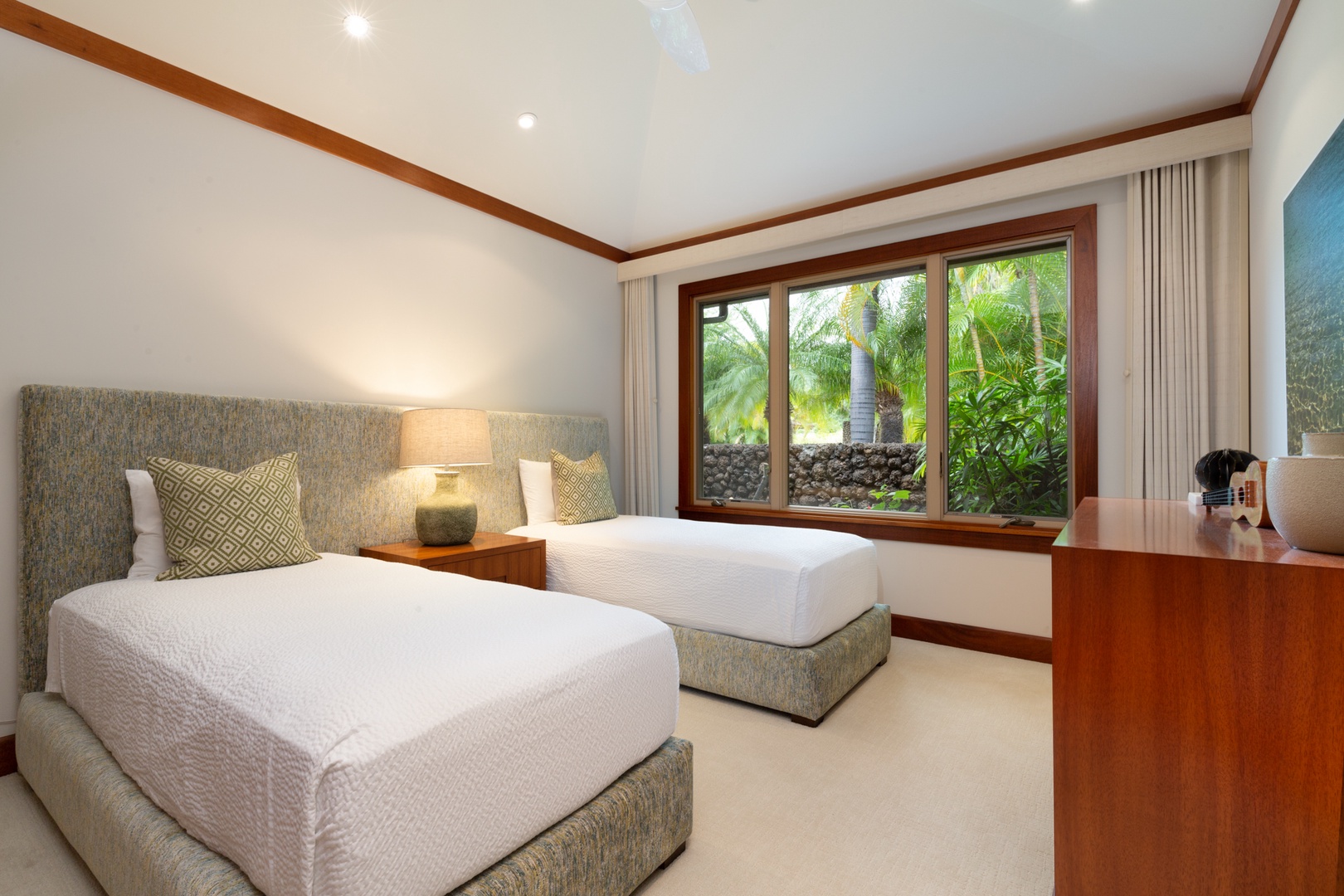 Kailua Kona Vacation Rentals, 4BD Hainoa Estate (102) at Hualalai Resort - The third bedroom offers two twin beds (twin-to-king conversion upon request), an en suite bath & garden views