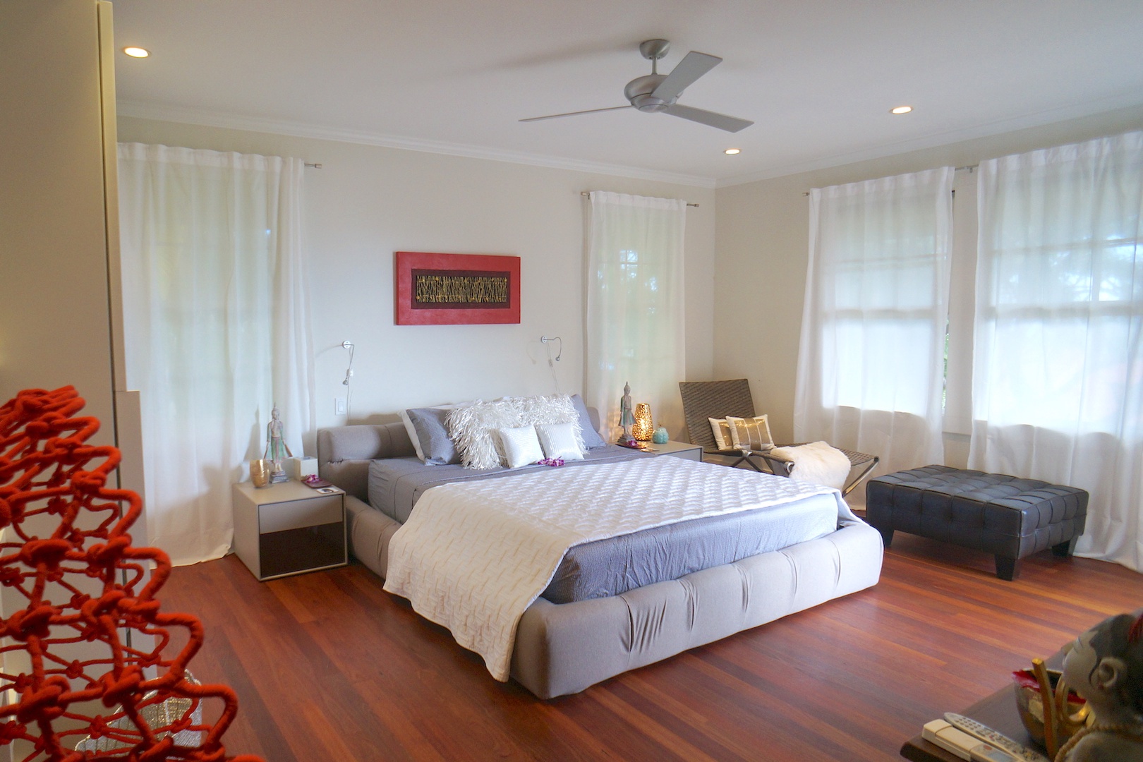 Honolulu Vacation Rentals, Seaside Hideaway* - Primary Bedroom