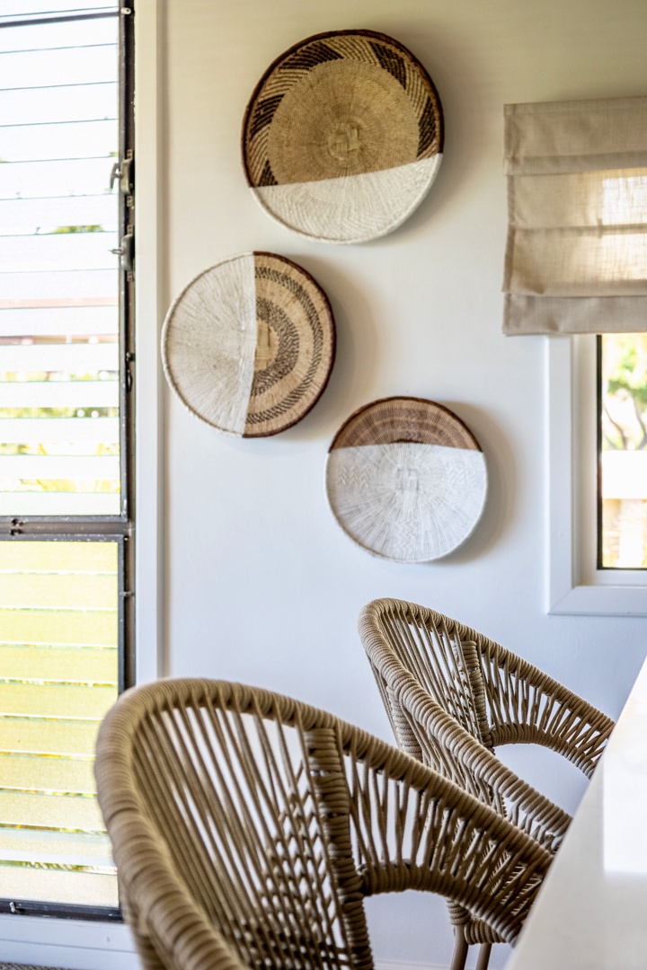 Kailua Kona Vacation Rentals, Keauhou Kai C301 - Woven baskets and rattan, the kind of finish that reads island rather than hotel.