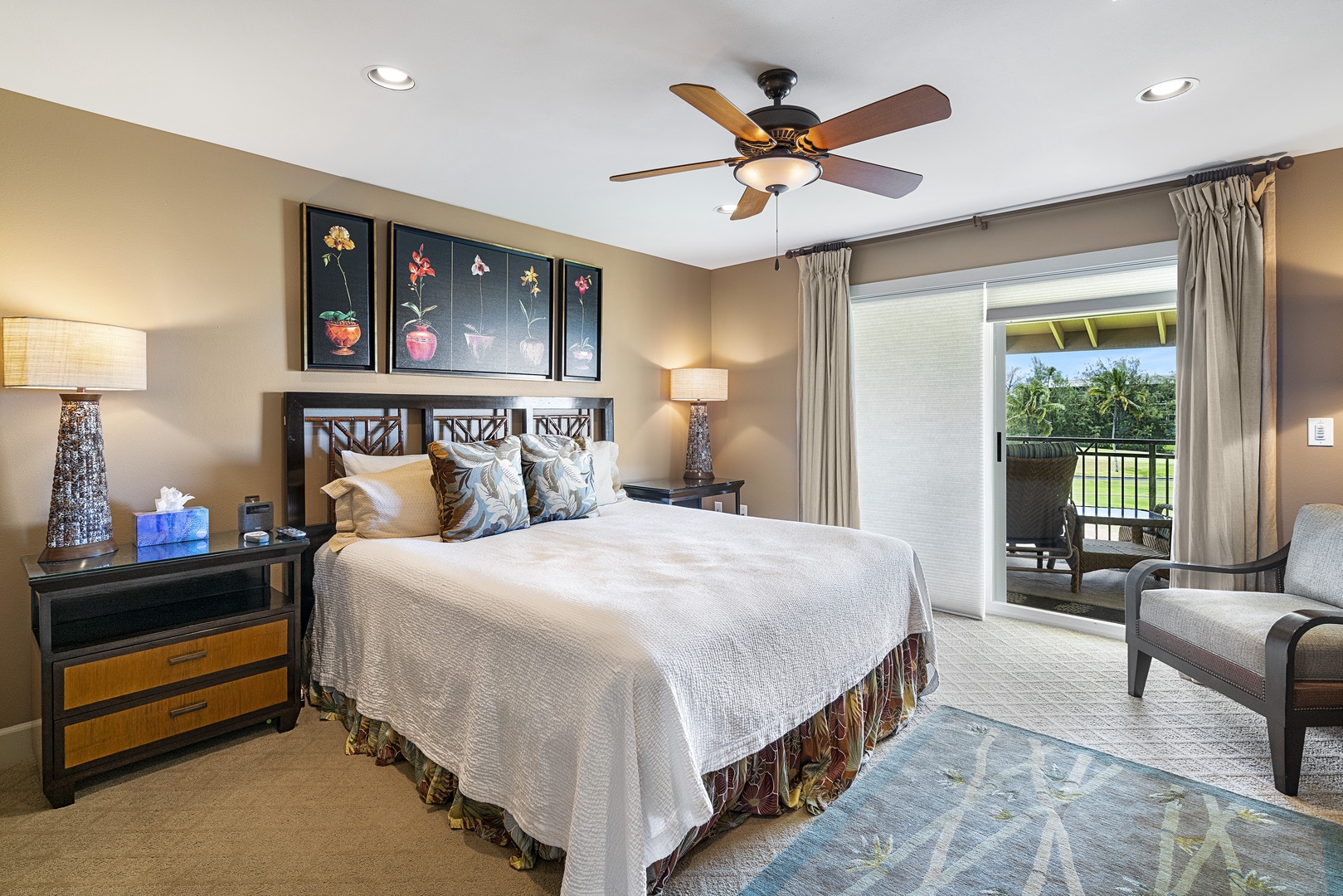 Waikoloa Vacation Rentals, Hali'i Kai at Waikoloa Beach Resort 9F - Primary bedroom featuring Cable TV, Central A/C and private Lanai!