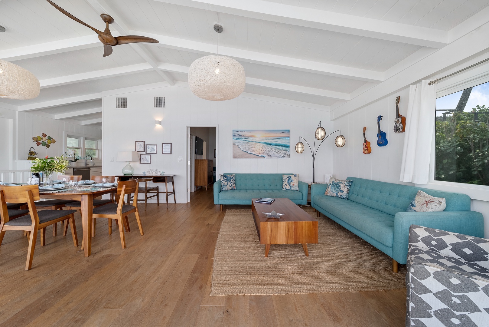 Haleiwa Vacation Rentals, Surfer's Paradise - Just off the living and dining areas, you'll find the primary bedroom