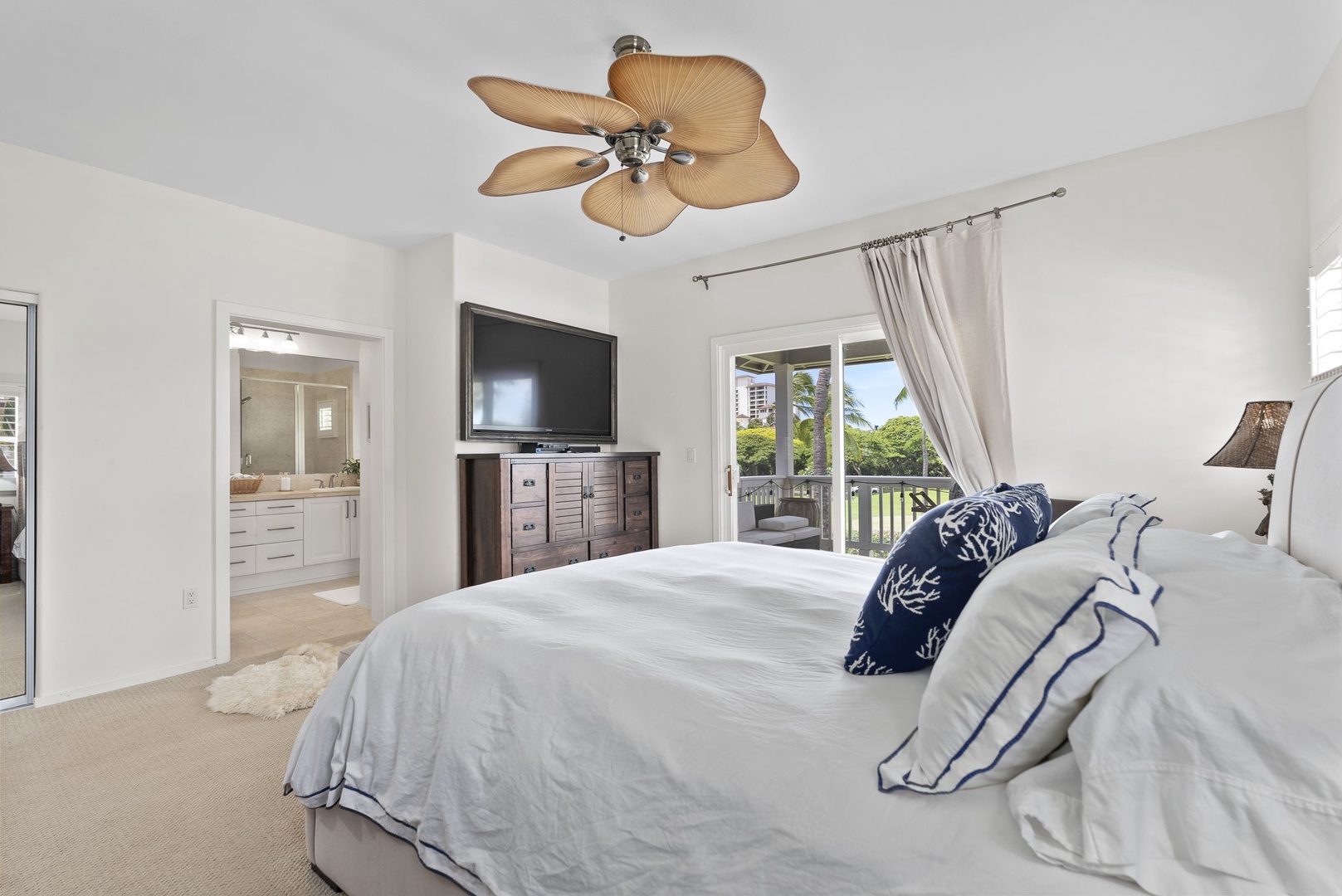 Kapolei Vacation Rentals, Coconut Plantation 1080-4 - The brightest of the bedrooms, made up in white for a slow morning in.