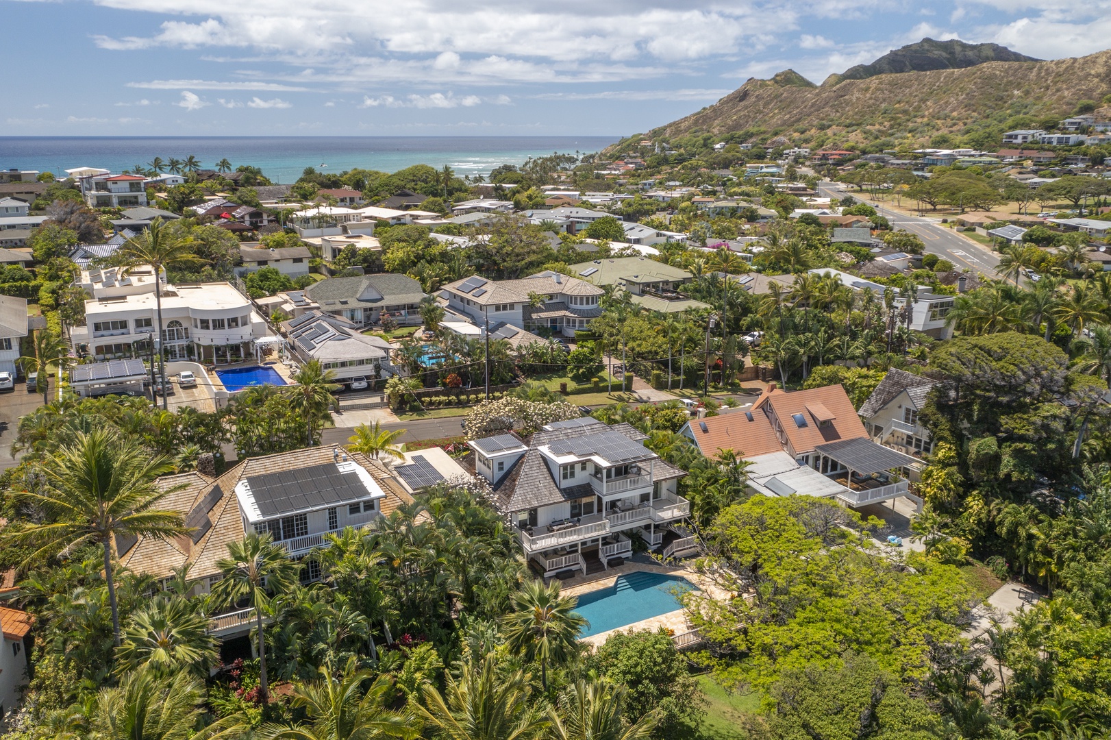 Honolulu Vacation Rentals, Hale Le'ahi* - 