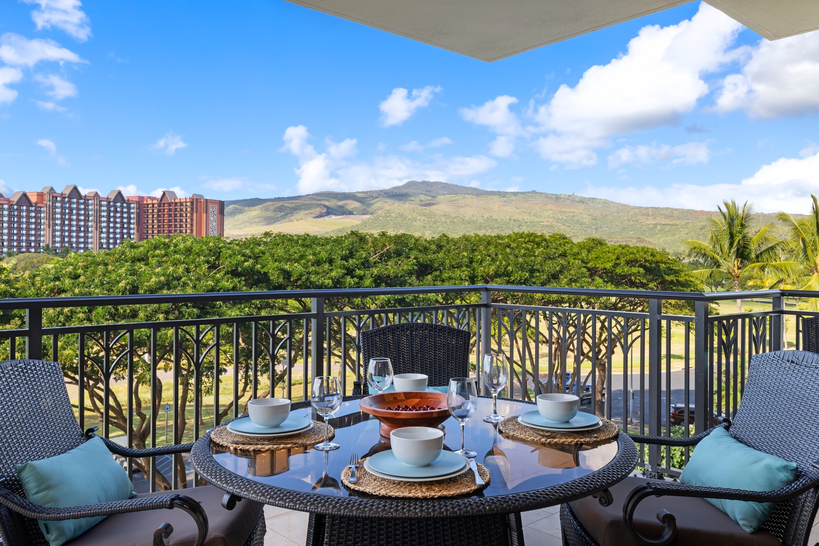 Kapolei Vacation Rentals, Ko Olina Beach Villas B506 - Dine with a view from the lanai.