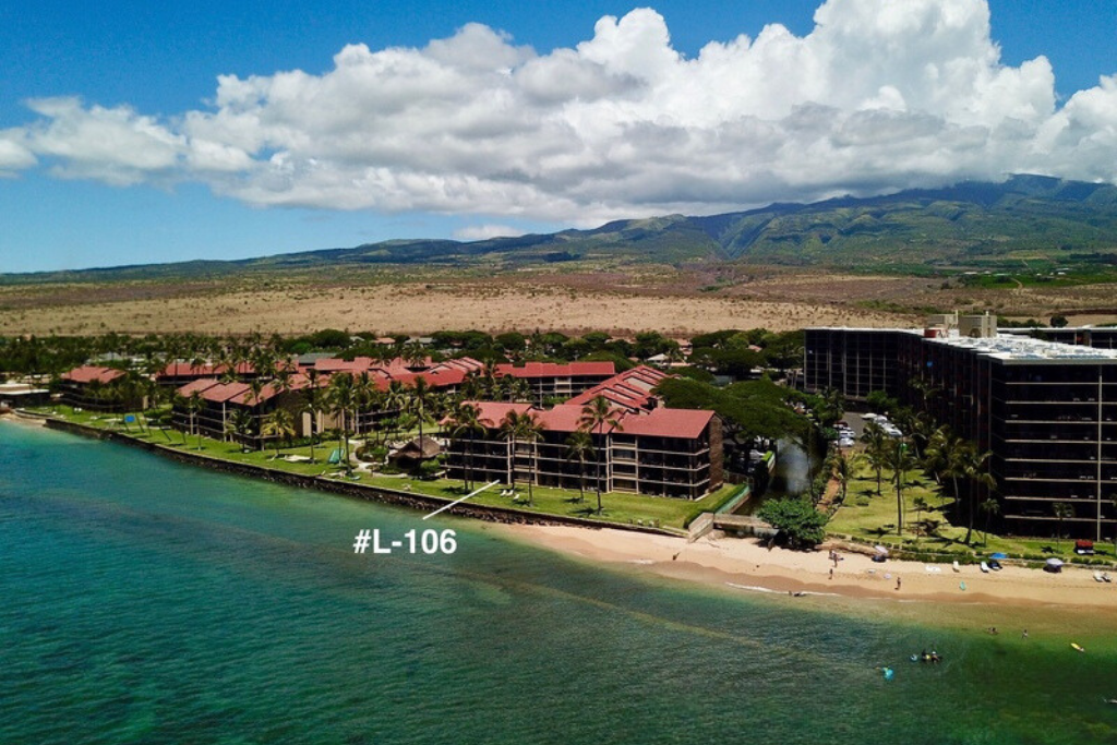 Lahaina Vacation Rentals, Papakea L-106 - Papakea L-106 offers direct access to the oceanfront, with beautiful views of the lush landscape and nearby mountains.