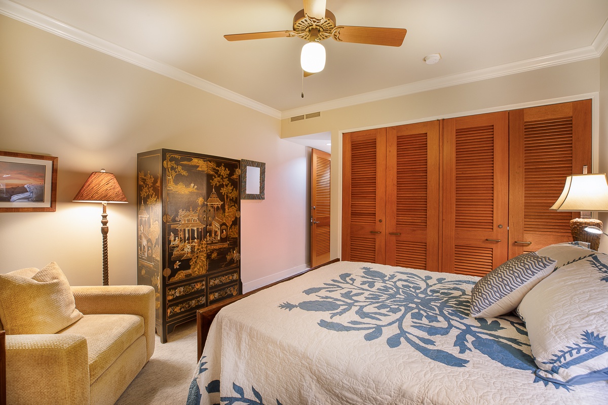 Kamuela Vacation Rentals, Mauna Lani Point B105 - Guest Bedroom has a king bed