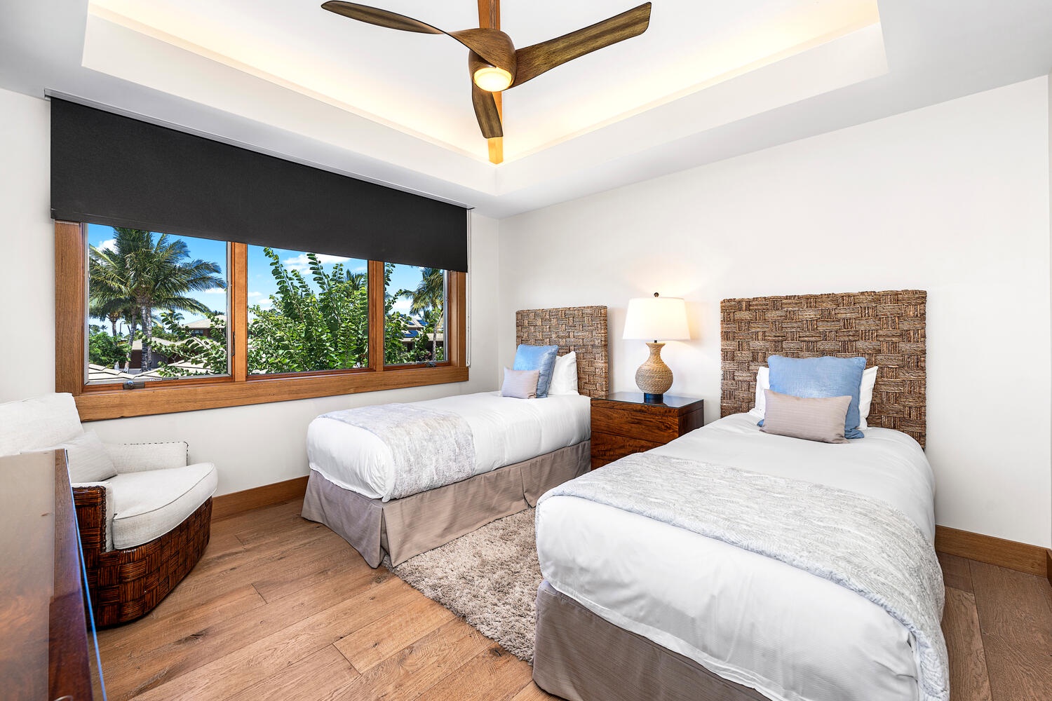 Kamuela Vacation Rentals, Laule'a at the Mauna Lani Resort #14 - Twin bedroom ideal for kids or friends, with lush garden views.