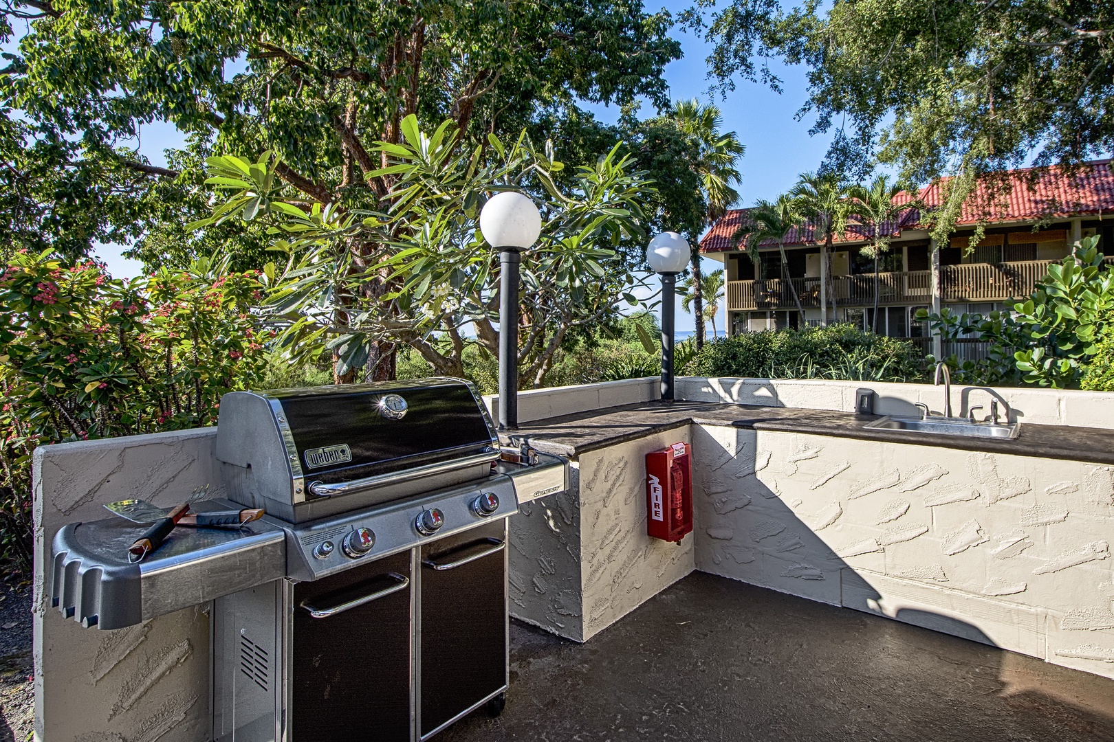Kailua-Kona Vacation Rentals, Kona Mansions D231 - BBQ at the complex if you feel like