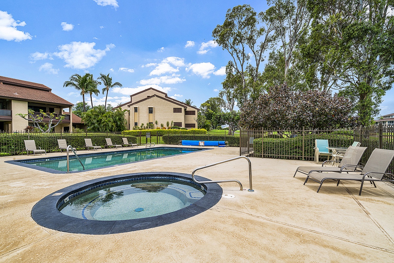 Waikoloa Vacation Rentals, Waikoloa Villas F-100 - Complex hot tub