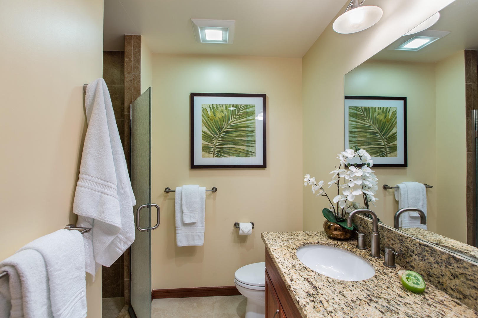 Honolulu Vacation Rentals, Kahala Mini Resort (5BR) - A soaking tub in the ensuite bath turns the end of a beach day into a ritual.