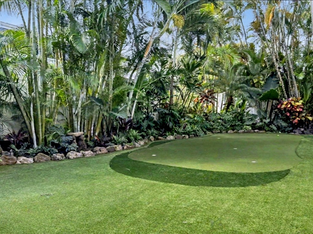 Kailua Vacation Rentals, Maluhia - New putting green!
