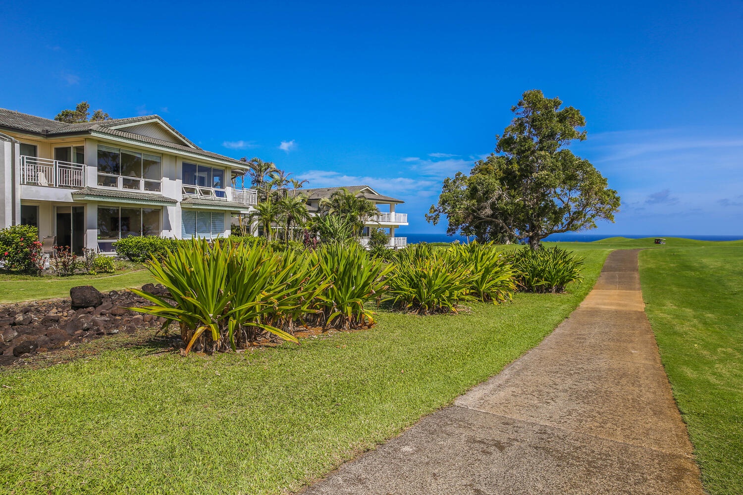 Princeville Vacation Rentals, Emmalani Court 414 - Emmalani Court 414 is tropical paradise