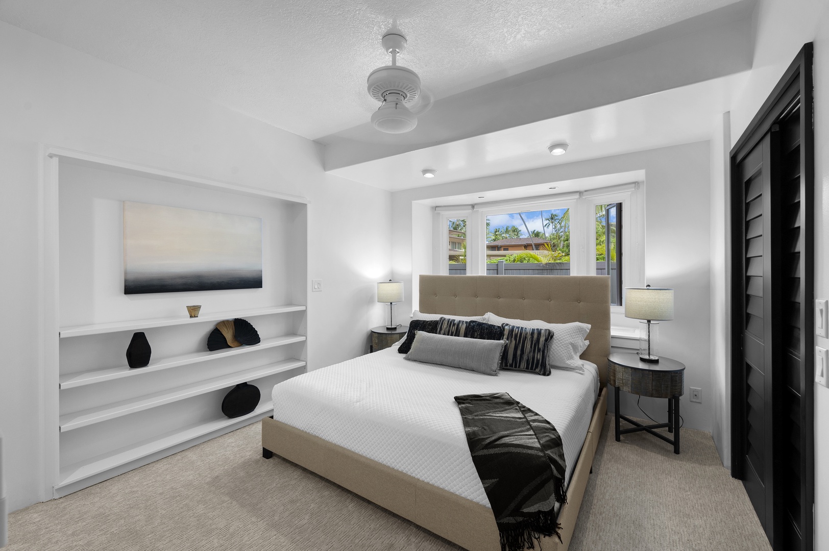 Kailua Vacation Rentals, Kailua Hale Kahakai - Guest Bedroom 3 has a king bed and garden views