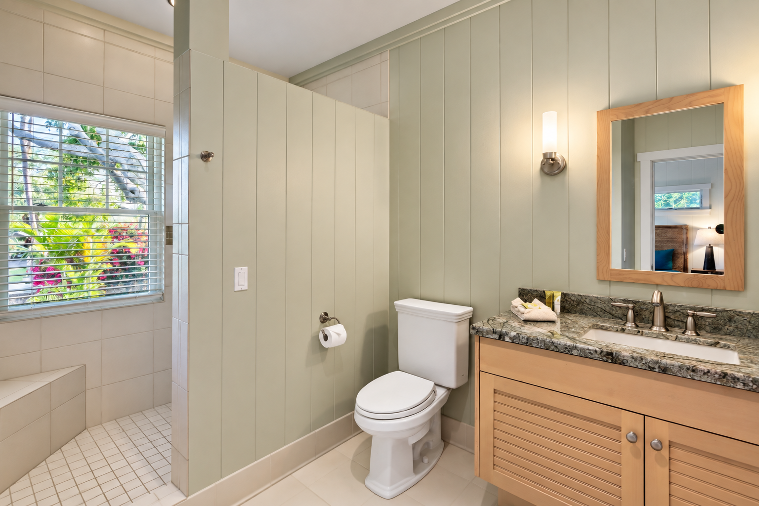 Kamuela Vacation Rentals, 4BD Estate Home at Puako Bay (74) - A private guest ensuite adds another layer of comfort and convenience.