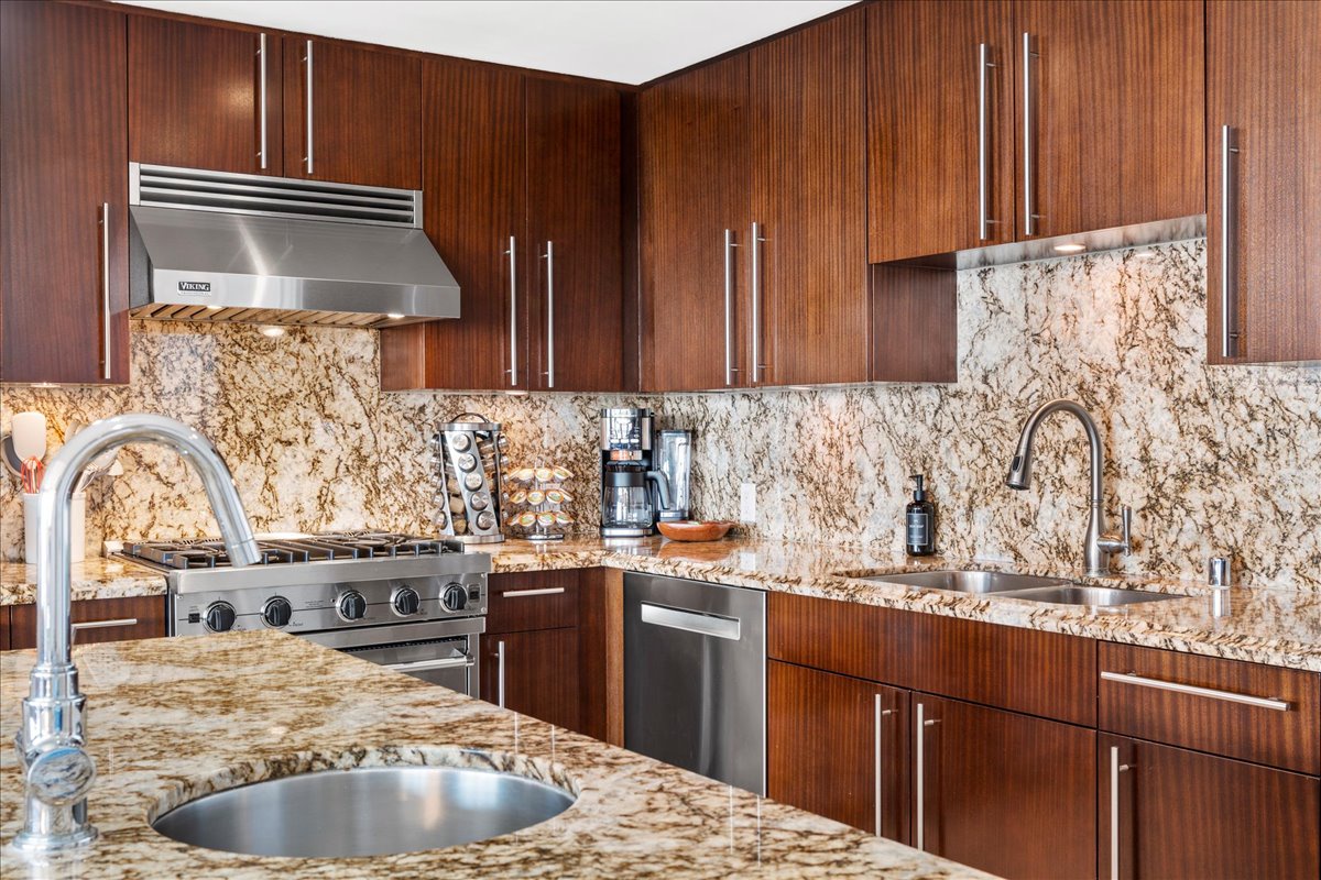 Lahaina Vacation Rentals, Honua Kai Hokulani 825 - Honua Kai Hokulani 825 features a sleek kitchen with custom cabinetry and stainless steel appliances.
