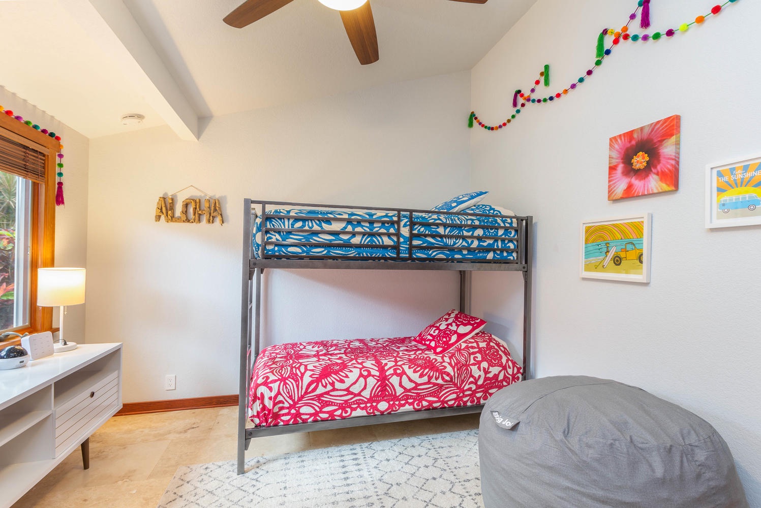 Princeville Vacation Rentals, Makana Lei - Bunk beds for large families