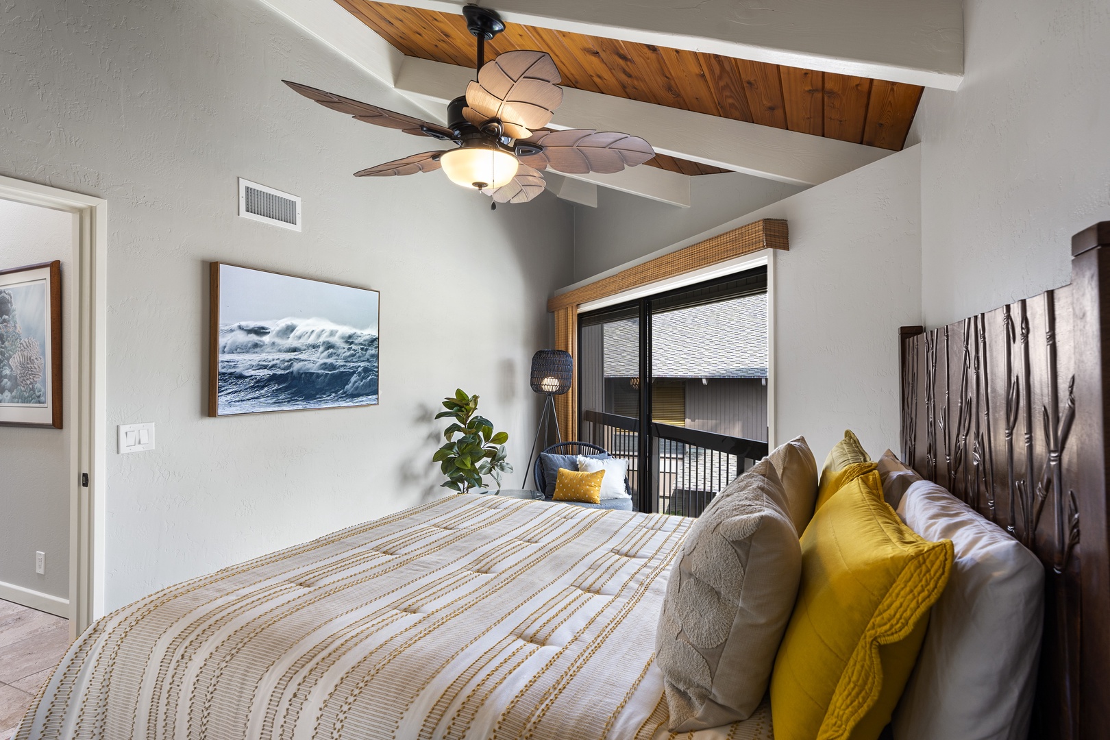 Kailua Kona Vacation Rentals, Kanaloa at Kona 1606 - Beautiful third bedroom with queen bed
