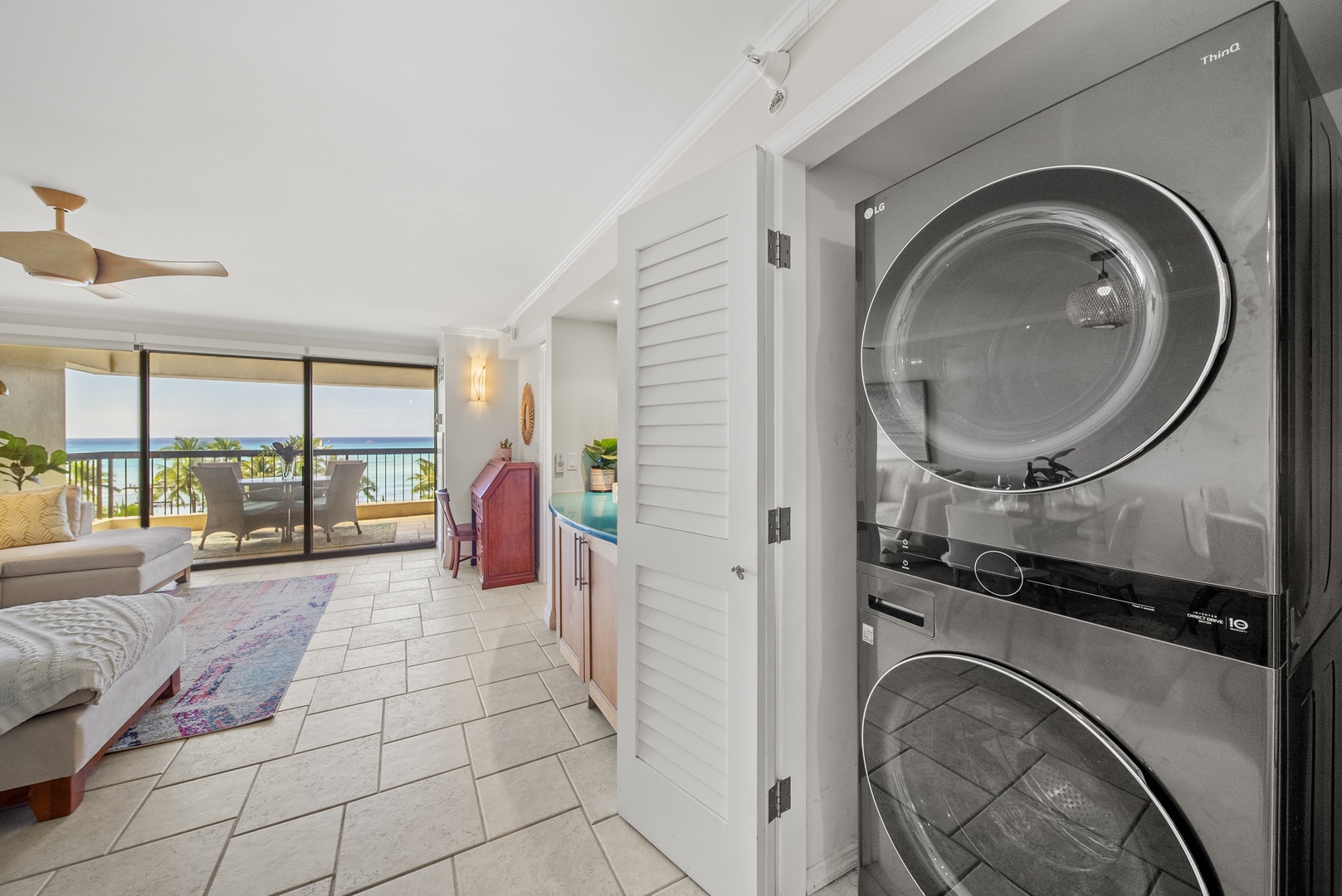 Honolulu Vacation Rentals, Aston Waikiki Beach Tower 602 - Make use of modern conveniences, like an in-unit washer and dryer for a stress-free stay.