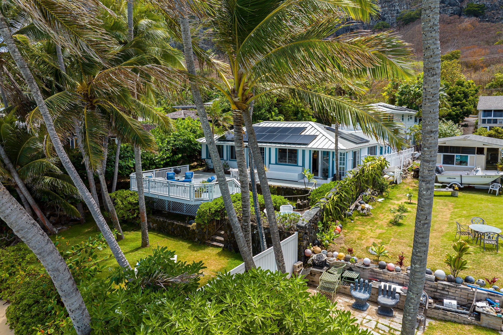 Waimanalo Vacation Rentals, Mana Kai at Waimanalo - Unveil the realm of refined living at Mana Kai, Waimanalo, where every design detail echoes a story of sophistication and comfort.