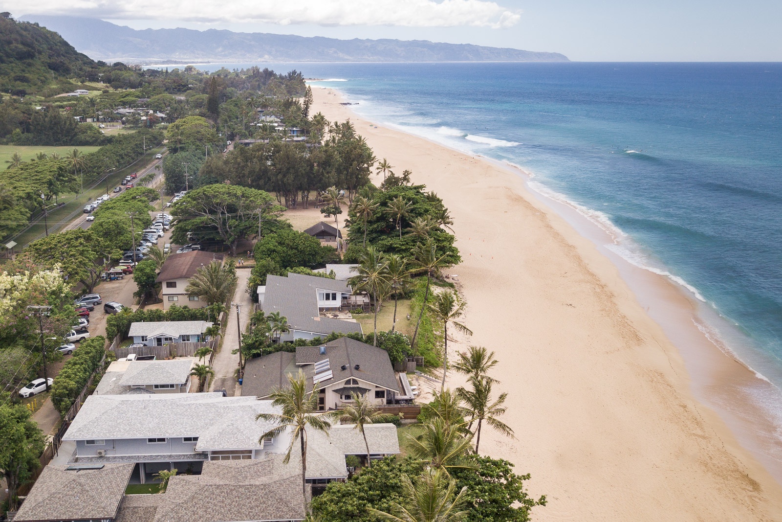 Haleiwa Vacation Rentals, Hale Nalu - Beautiful, expansive beach just outside of the back door