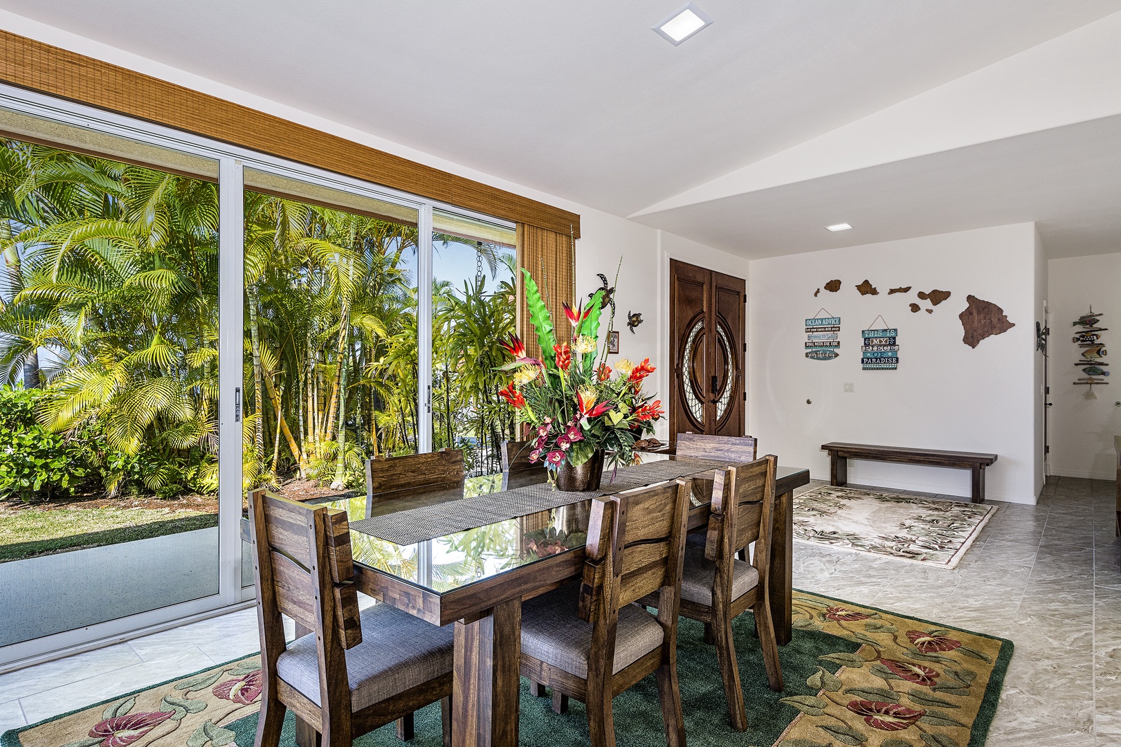 Kailua Kona Vacation Rentals, Maile Hale - Indoor dining for 6!