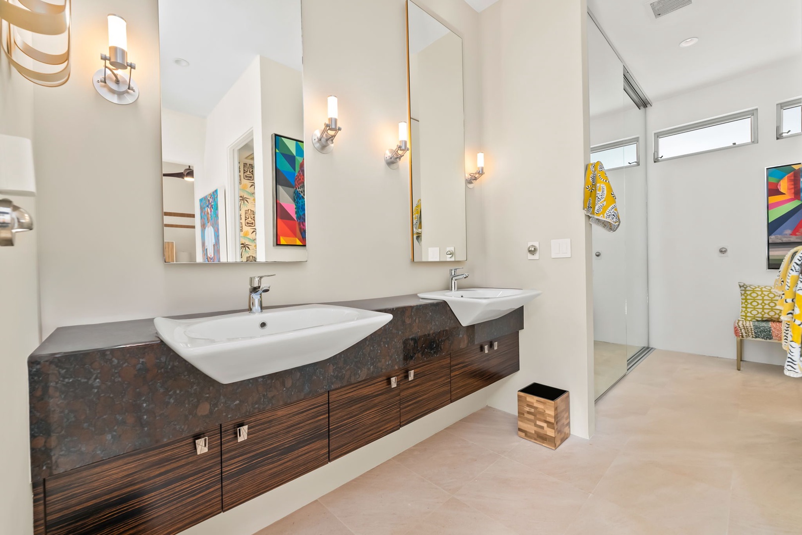 Honolulu Vacation Rentals, Kahala Hills Estate - Primary bath with dual sink and vanity mirrors.