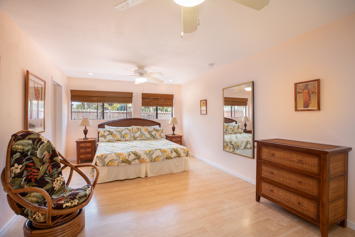 Kamuela Vacation Rentals, Honu Ohana- Puako 59 - Pool House  Bedroom with King Bed  (Downstairs)