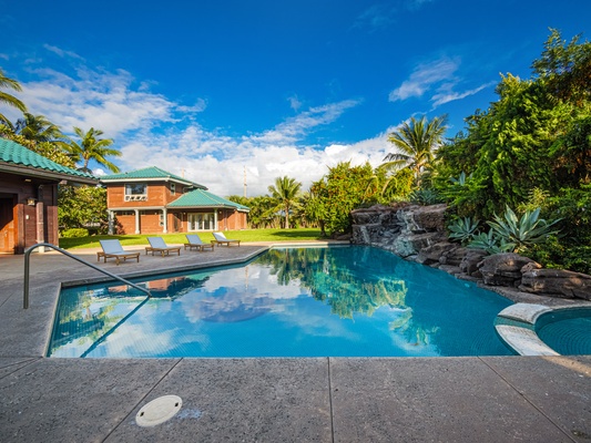 Waianae Vacation Rentals, Konishiki Beachhouse - 4BD - Quench the island heat with a dip in the pool.  