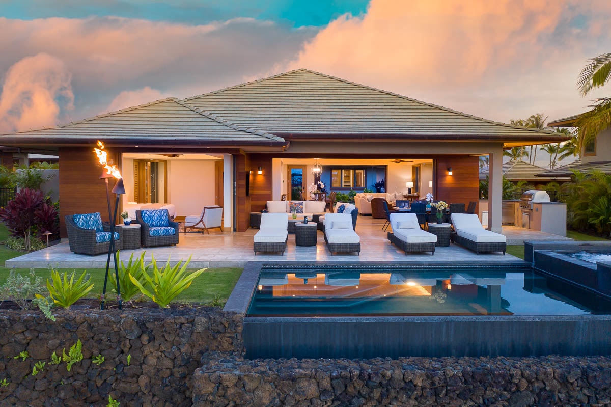 Kamuela Vacation Rentals, Laule'a at Mauna Lani Resort #5 - Come experience an infinity-edge pool and spa that overlook the first fairway of the stunning Francis H. I'i Brown South Course.