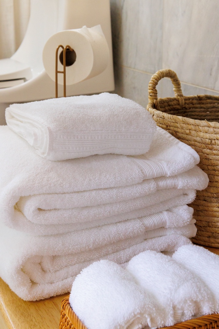 Kailua Kona Vacation Rentals, Keauhou Kai C301 - Thick cotton stacked deep, the kind of towel that actually dries you off.