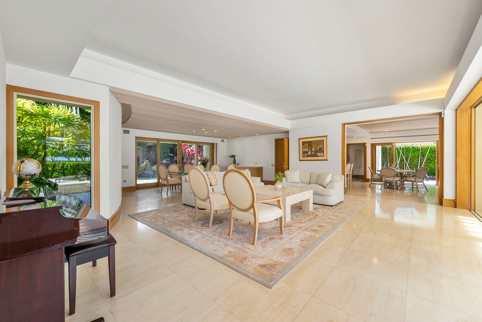 Honolulu Vacation Rentals, Luxury Golf Course Retreat in Kahala - 1077 Waiholo* - 