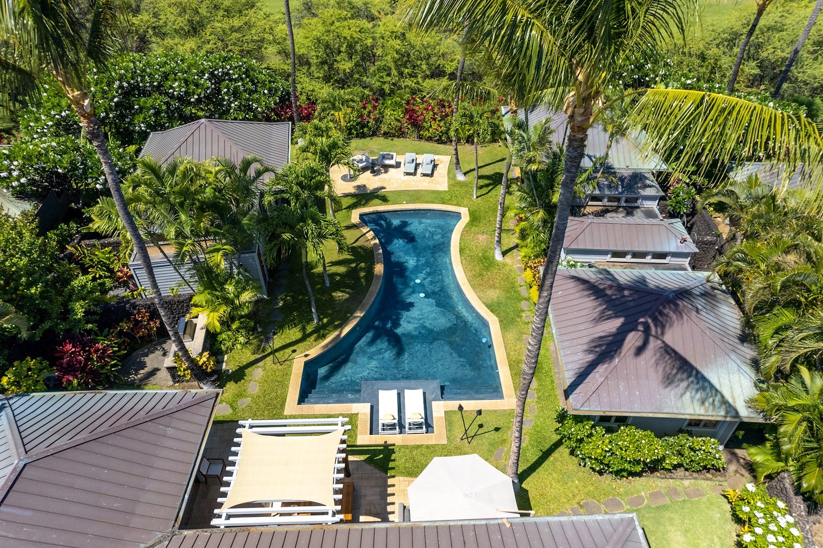 Kamuela Vacation Rentals, 3BD Na Hale 3 at Pauoa Beach Club at Mauna Lani Resort - The aerial shot of the pool.