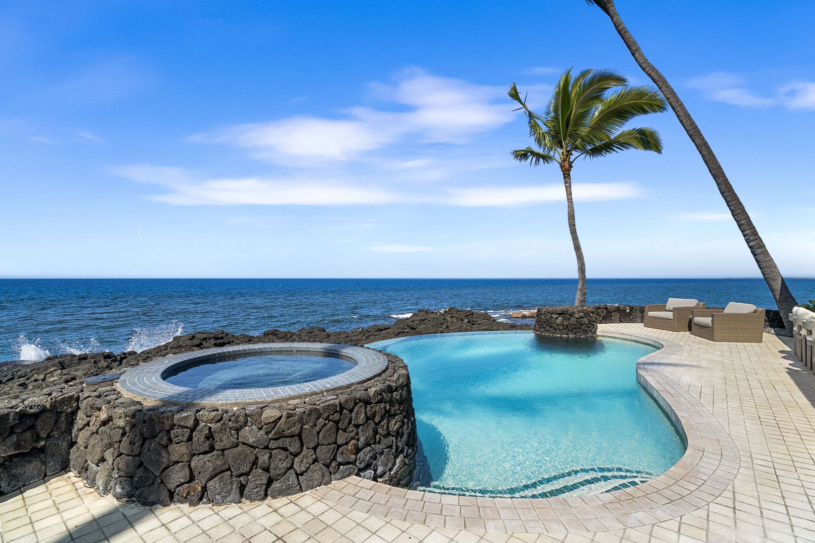 Kailua Kona Vacation Rentals, Ali'i Point #9 - Spend the day in the solar infinity pool