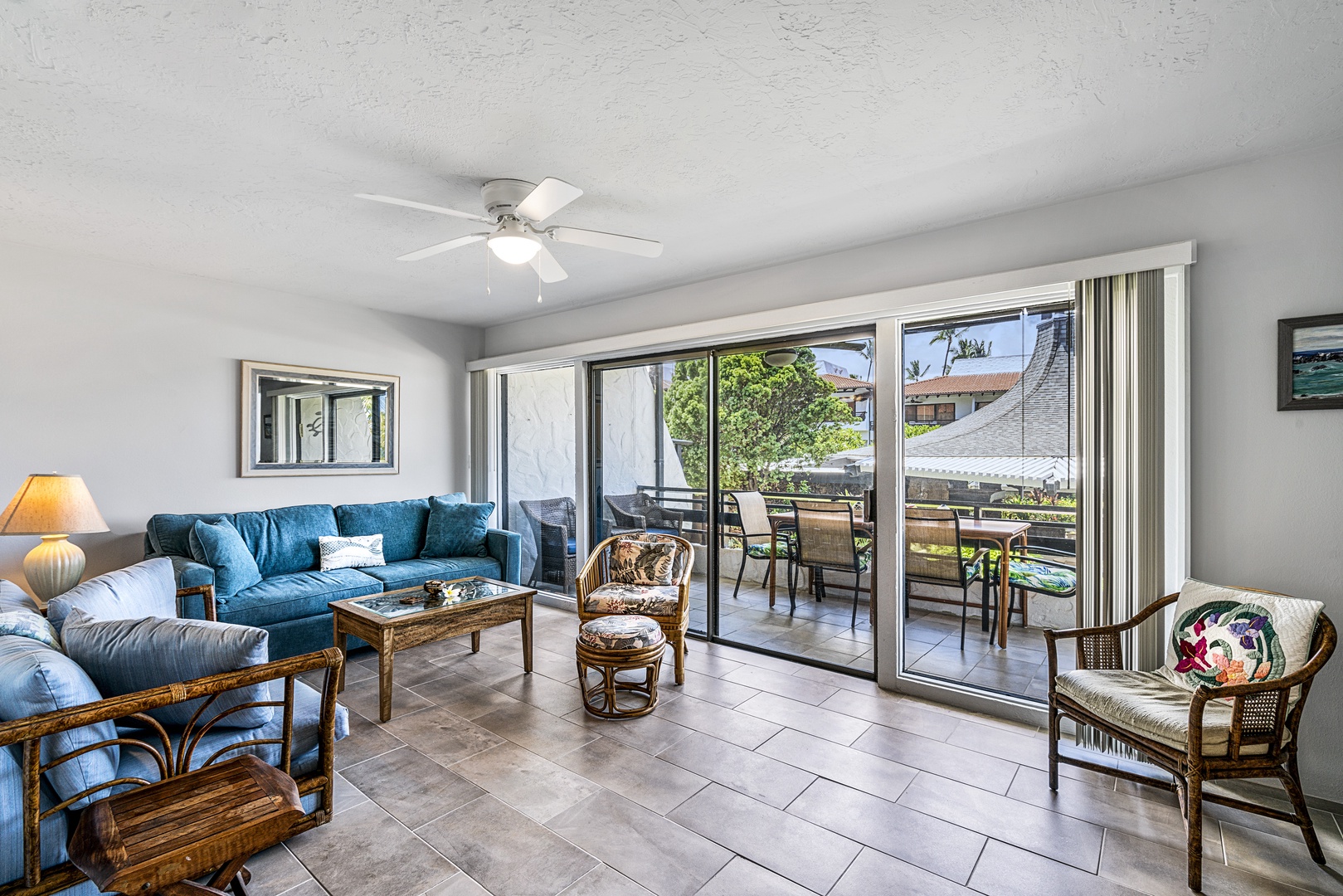 Kailua Kona Vacation Rentals, Casa De Emdeko 235 - Living room with Queen sleeper sofa