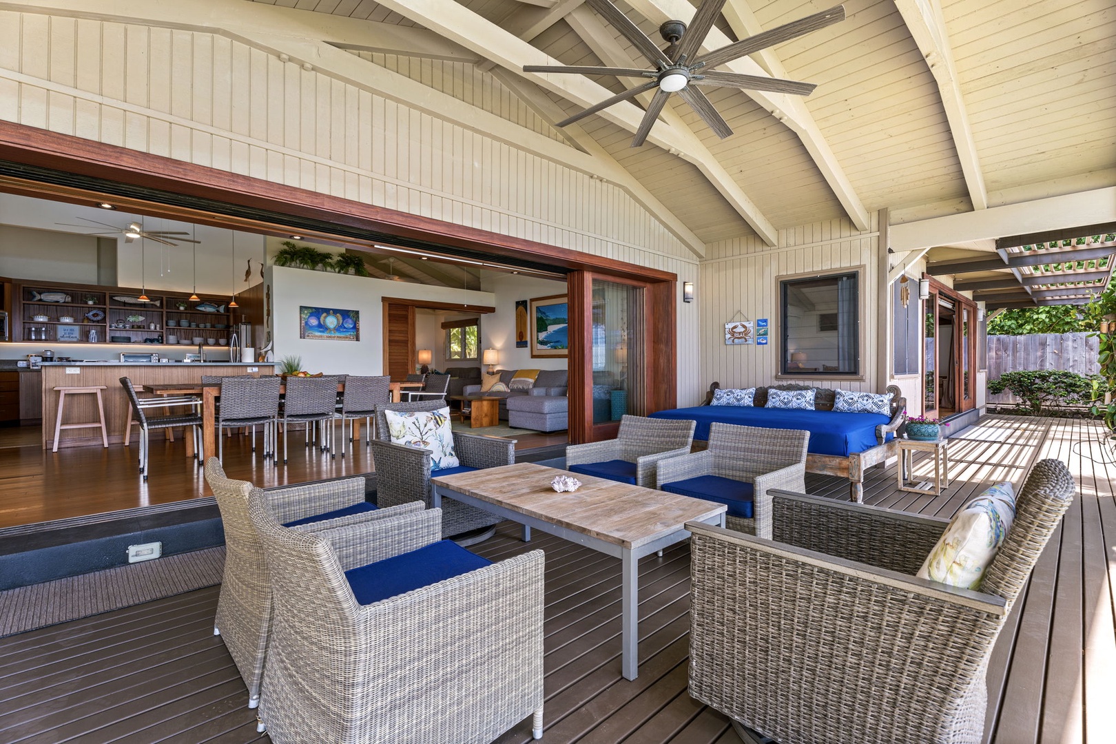 Kamuela Vacation Rentals, Island Time Retreat - Woven chairs pull up to the table where the morning's plans get made over breakfast.