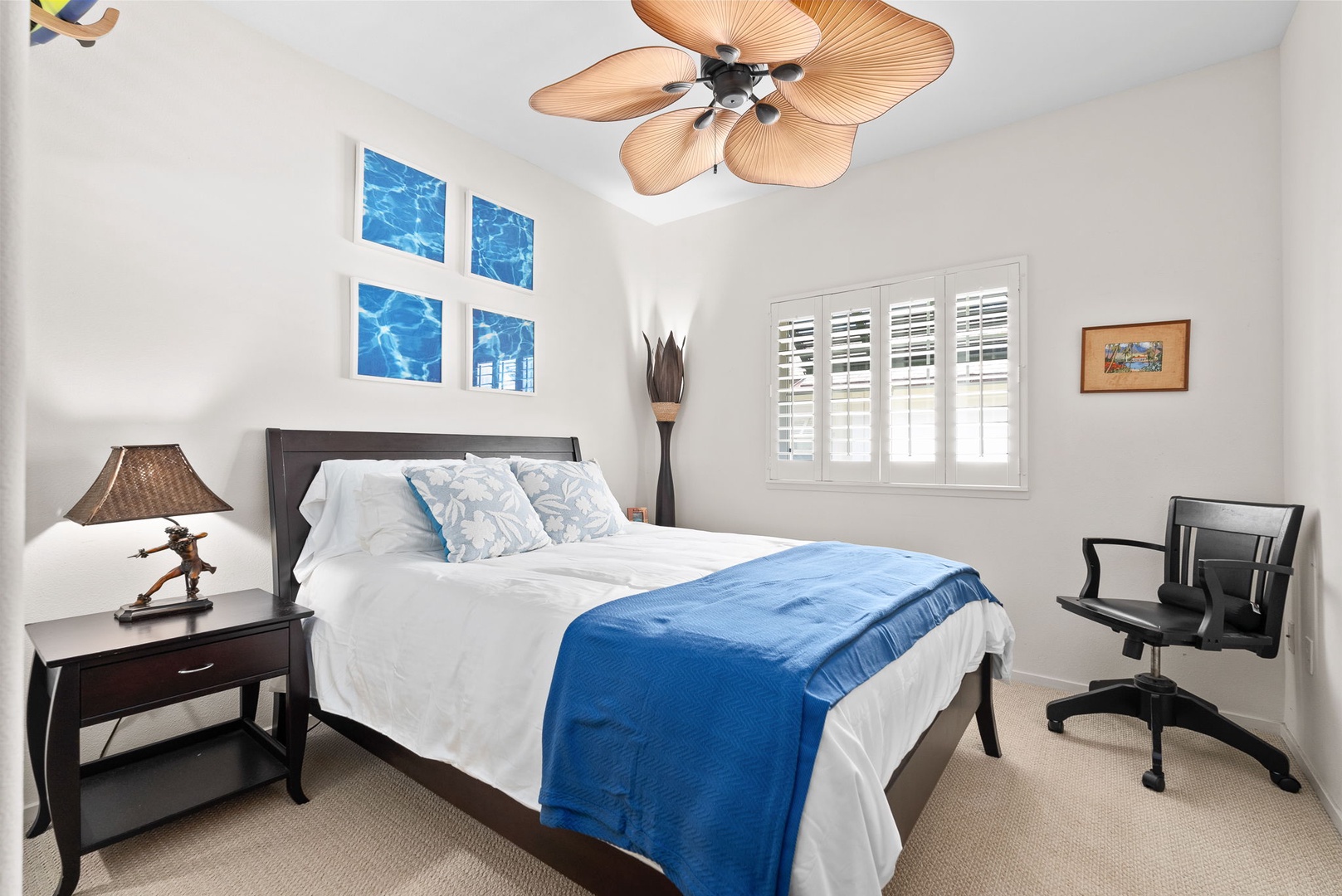 Kapolei Vacation Rentals, Coconut Plantation 1080-4 - A guest bedroom that let's the room speak for itself.