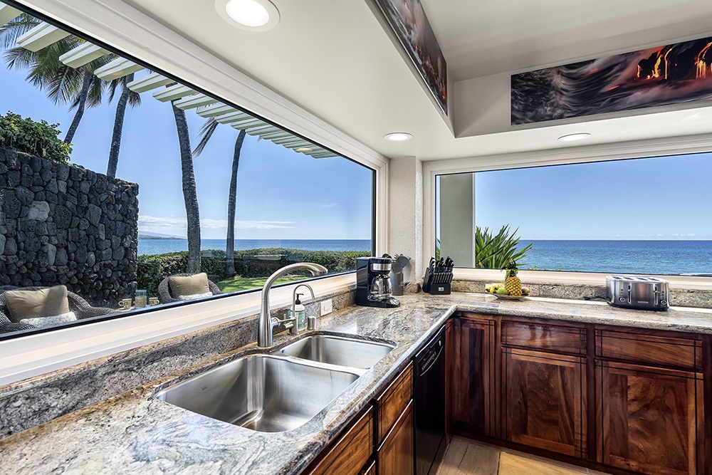 Kailua Kona Vacation Rentals, Ali'i Point #9 - Even washing dishes can be enjoyable with a view like this!