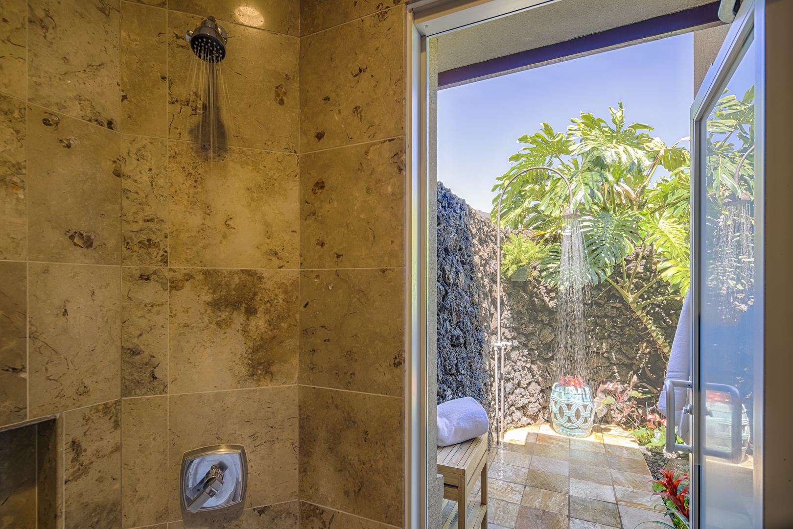 Kamuela Vacation Rentals, Villages at Mauna Lani Resort Unit # 728 - Indoor shower or the outdoor shower?