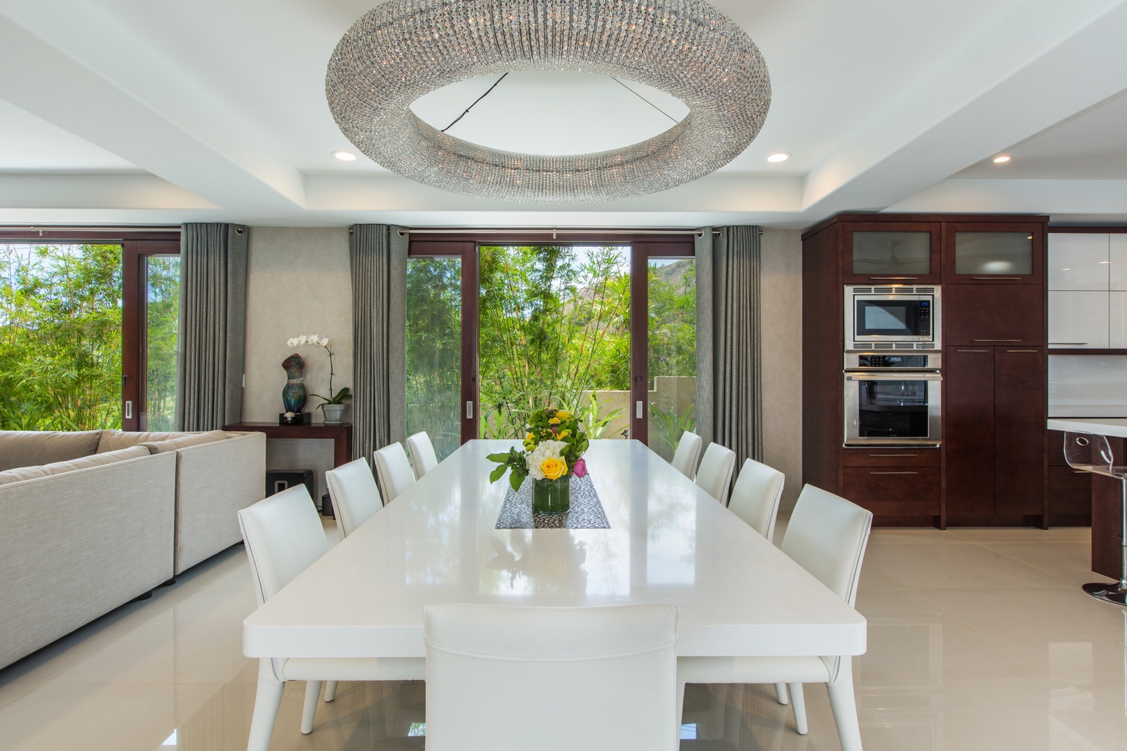 Honolulu Vacation Rentals, Diamond Head Villa* - Formal dining space with natural light and modern finishes for elevated in-home dining.
