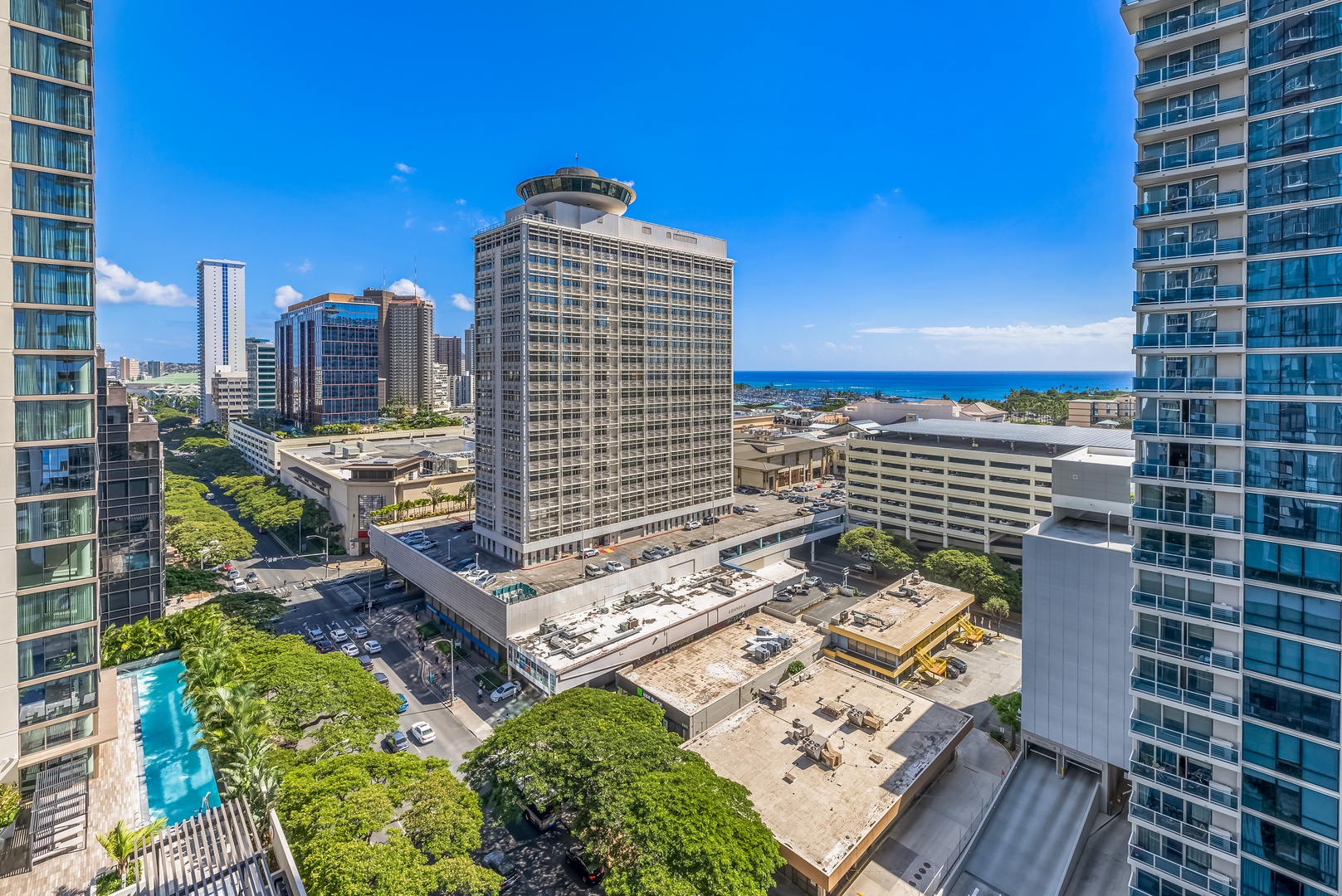 Honolulu Vacation Rentals, Sky Ala Moana #1701 - Views from the primary suite.