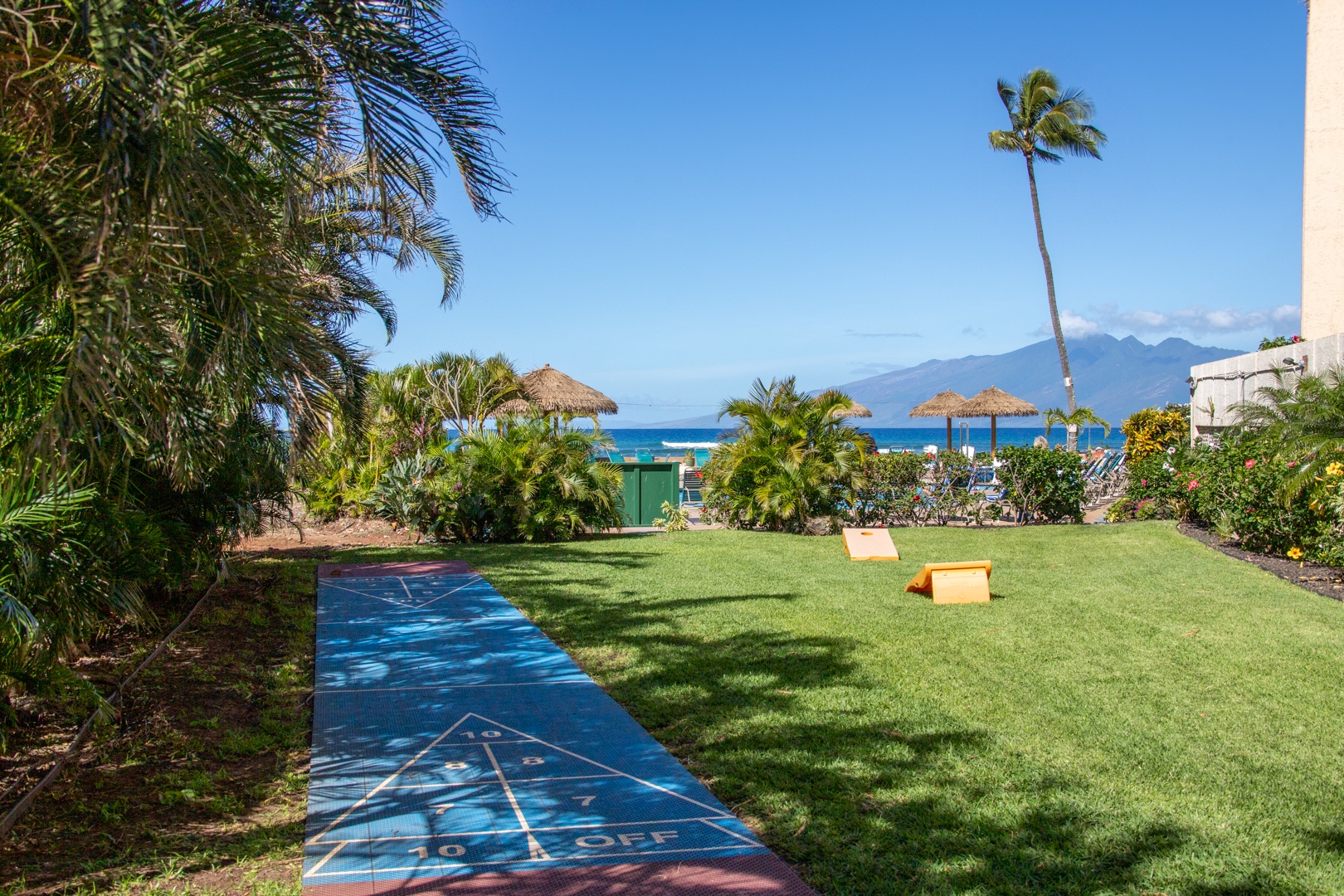 Lahaina Vacation Rentals, Royal Kahana 308 - Challenge your family to some great outdoor yard games provided by the resort (subject to change and availability)