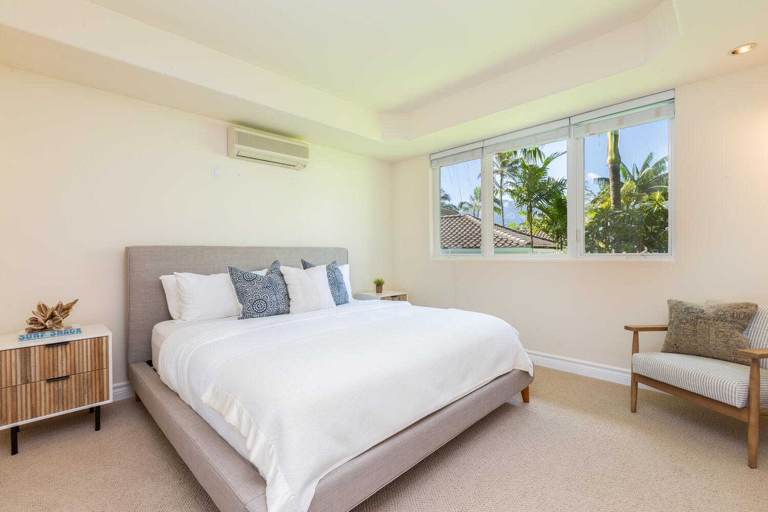 Princeville Vacation Rentals, Kai Naia Hale - Guest bedroom with en-suite bathroom