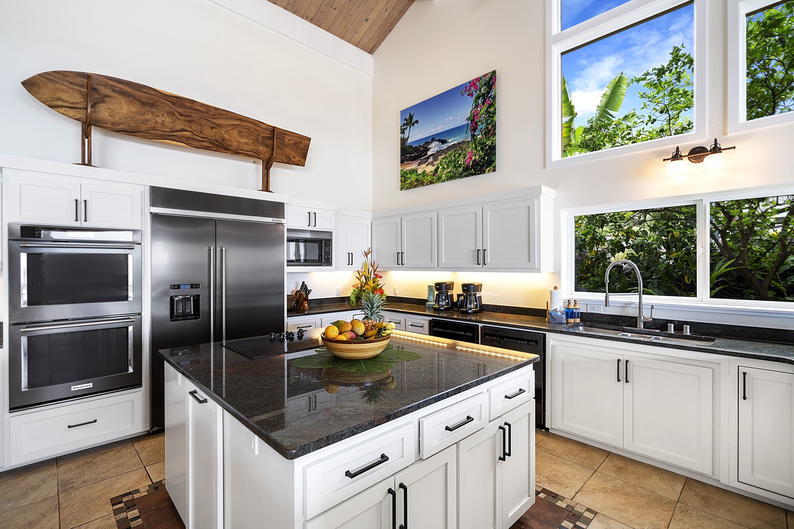 Kailua Kona Vacation Rentals, Hale Pua - Large island allows for multiple people to patriciate in meal prep