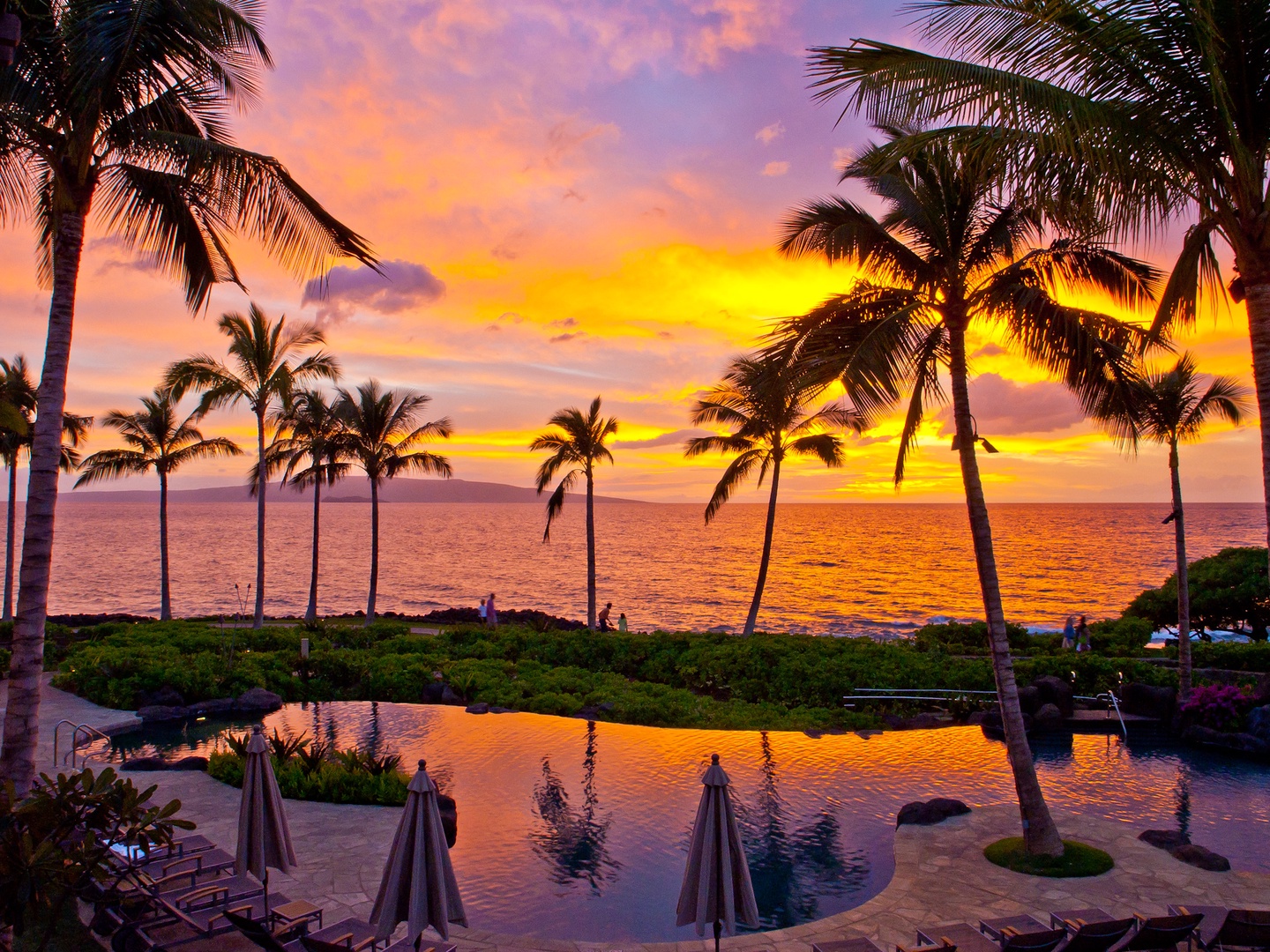 Wailea Vacation Rentals, Blue Ocean Suite H401 at Wailea Beach Villas* - Sunsets Astound Throughout the Year at Wailea Beach Villas