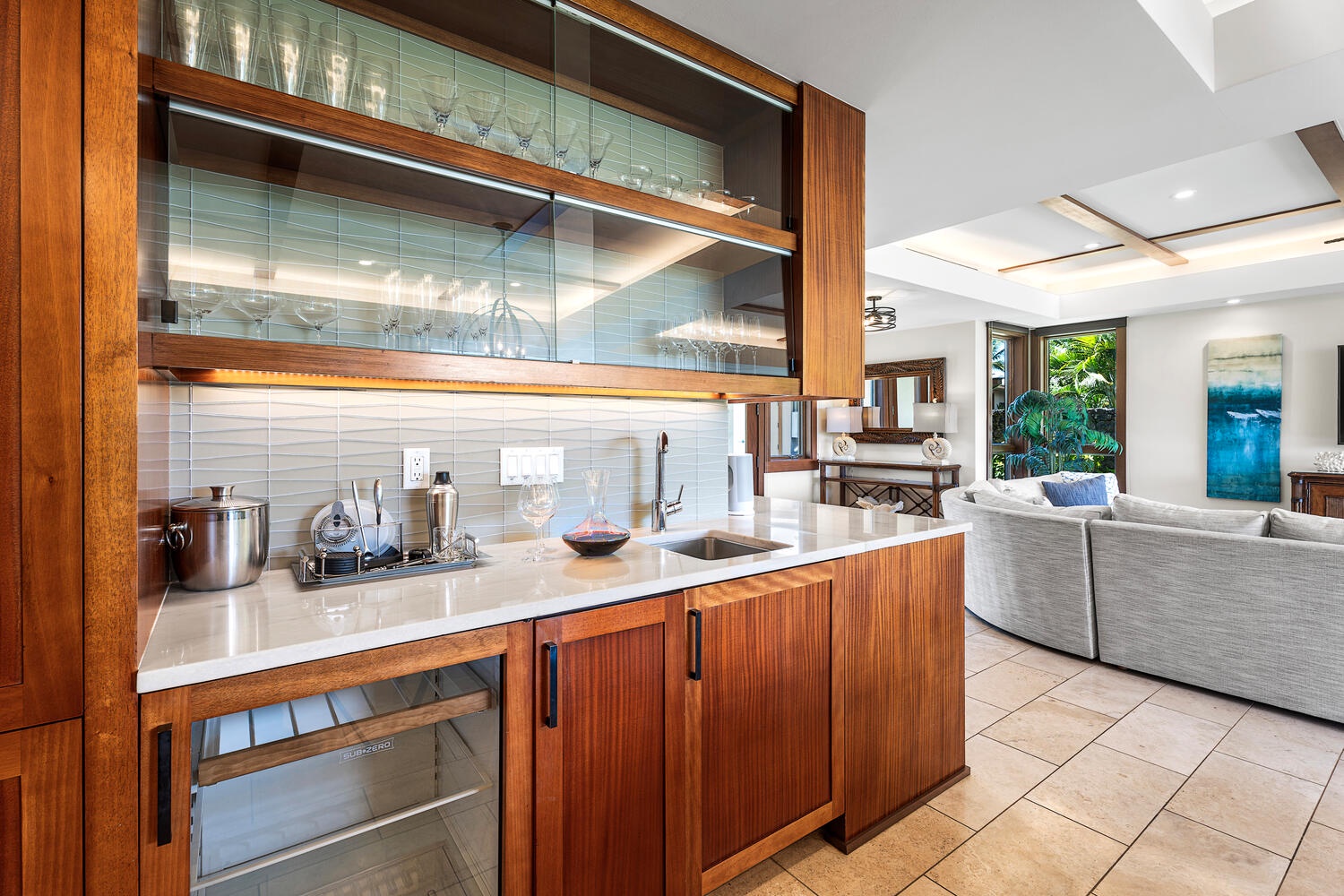 Kamuela Vacation Rentals, Laule'a Ohana Retreat - Coffee bar and wet bar setup for a seamless start or finish to your day at Laule'a #13.