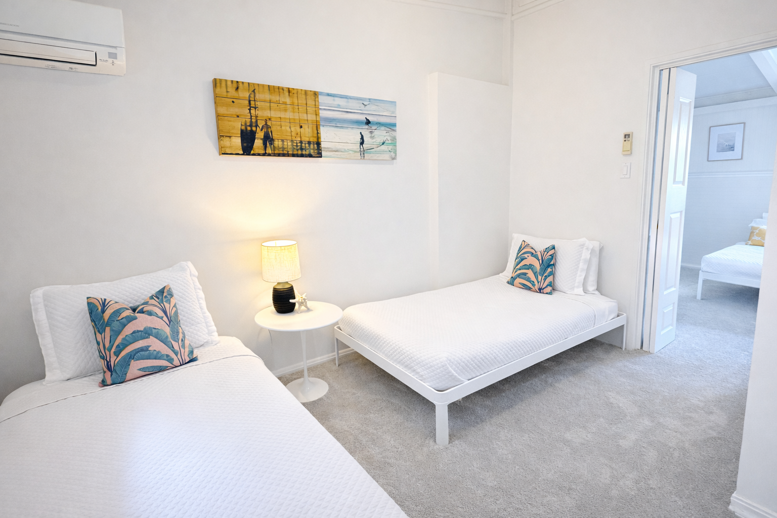 Honolulu Vacation Rentals, Ho'okipa Villa - Connected bedrooms with twin beds, accessible through the attached first bedroom.