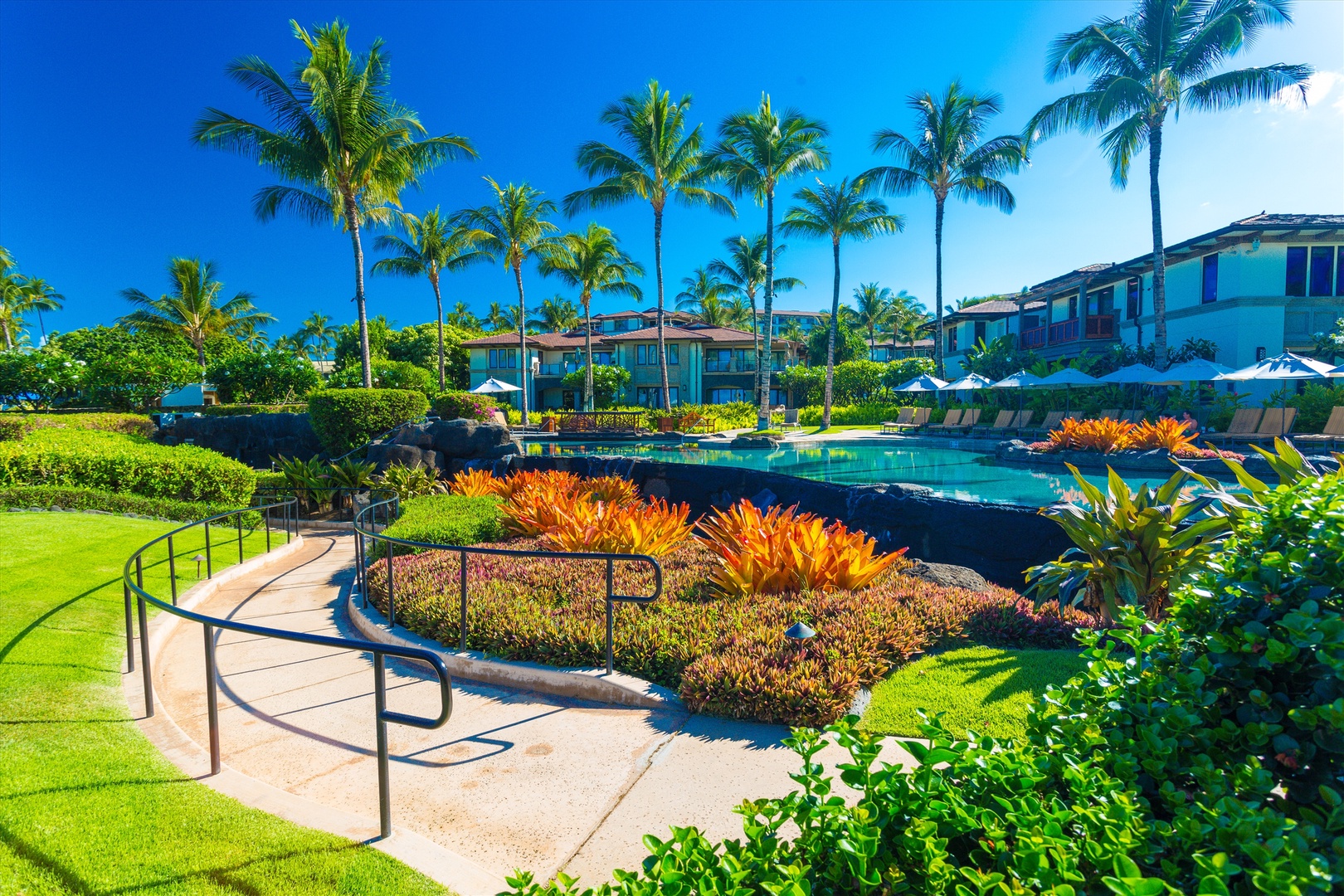 Wailea Vacation Rentals, Blue Ocean Suite H401 at Wailea Beach Villas* - Relax and Cool Off at the Oceanside Adult Only Pool and Jacuzzi Hot Tub